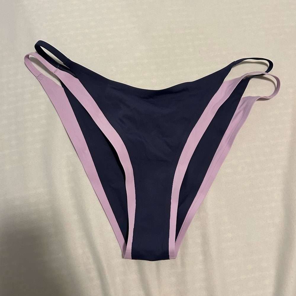 Bikini bottoms